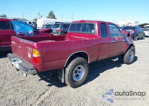 1999 Toyota Tacoma from USA, damaged, VIN 4TAWN72N3XZ477214